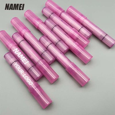 Bom preço. O recipiente de plástico vazio destaca o recipiente on-line