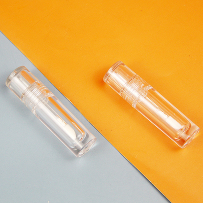 Bom preço. Novo design tubos de brilho labial recipiente cosmético transparente embalagens lindas de brilho labial on-line